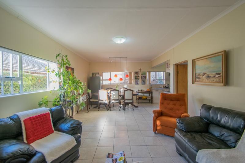 3 Bedroom Property for Sale in Albertinia Western Cape